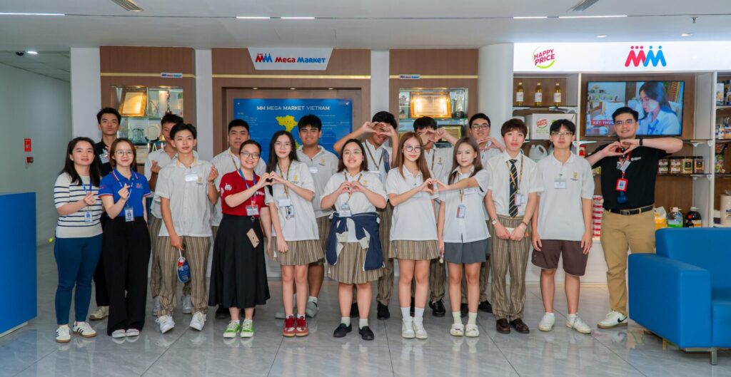 This image has an empty alt attribute; its file name is MM-Mega-Market-Viet-Nam-3-1024x529.jpg