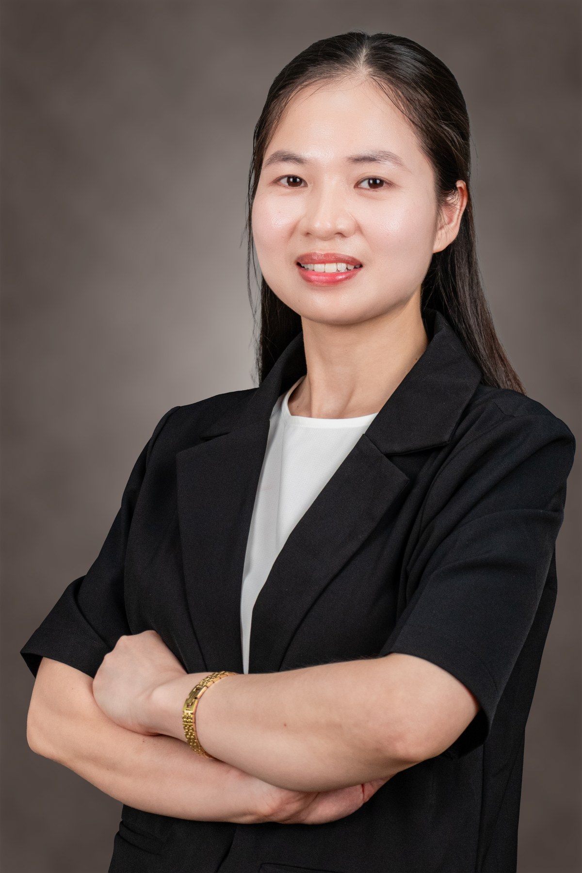 Ms. Phạm Thị Kim Dung